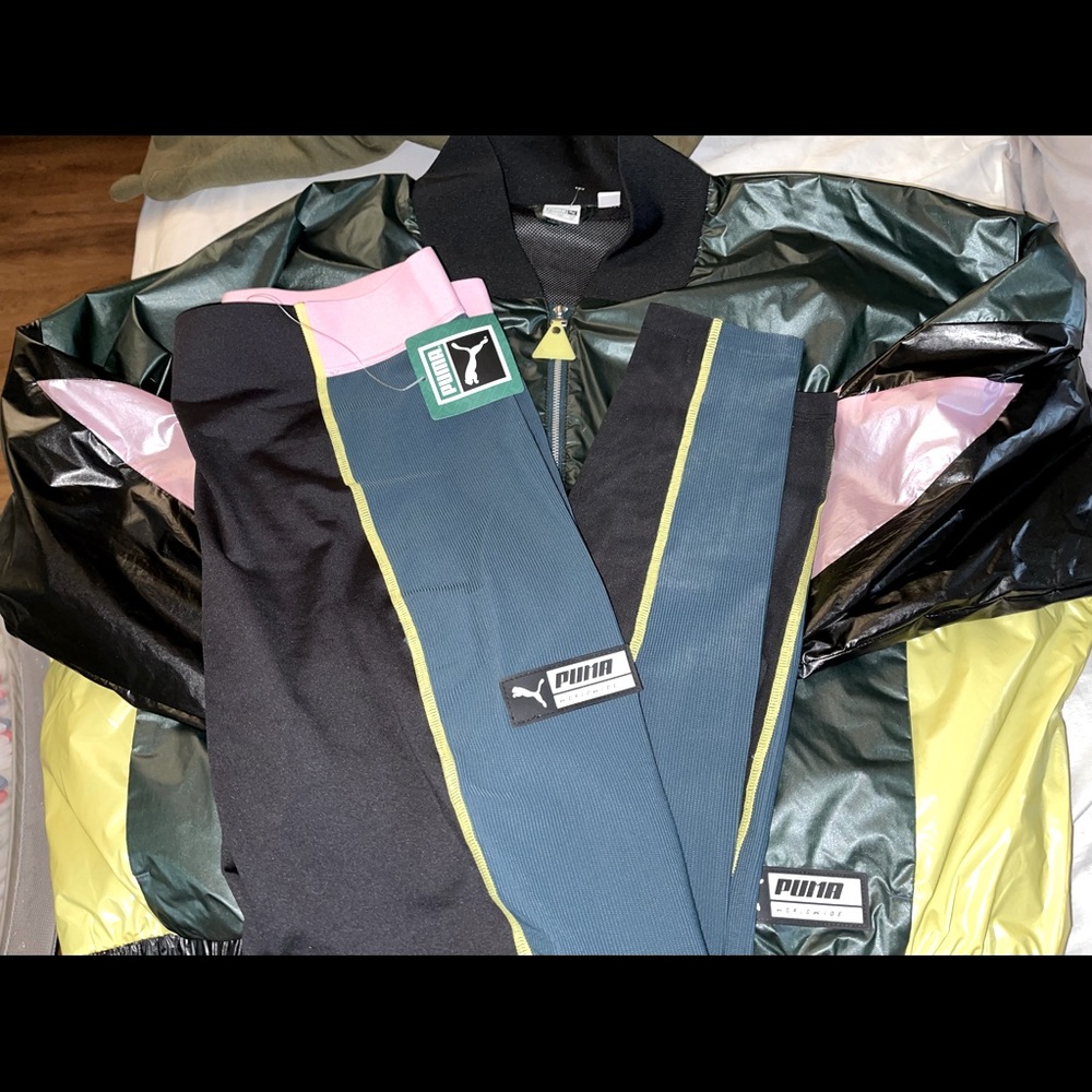 Super cute New Puma 2 pc sweatsuit